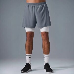 ALO Yoga Men's Revival 2-in-1 Running Shorts Anthracite Grey Size Large L Liner